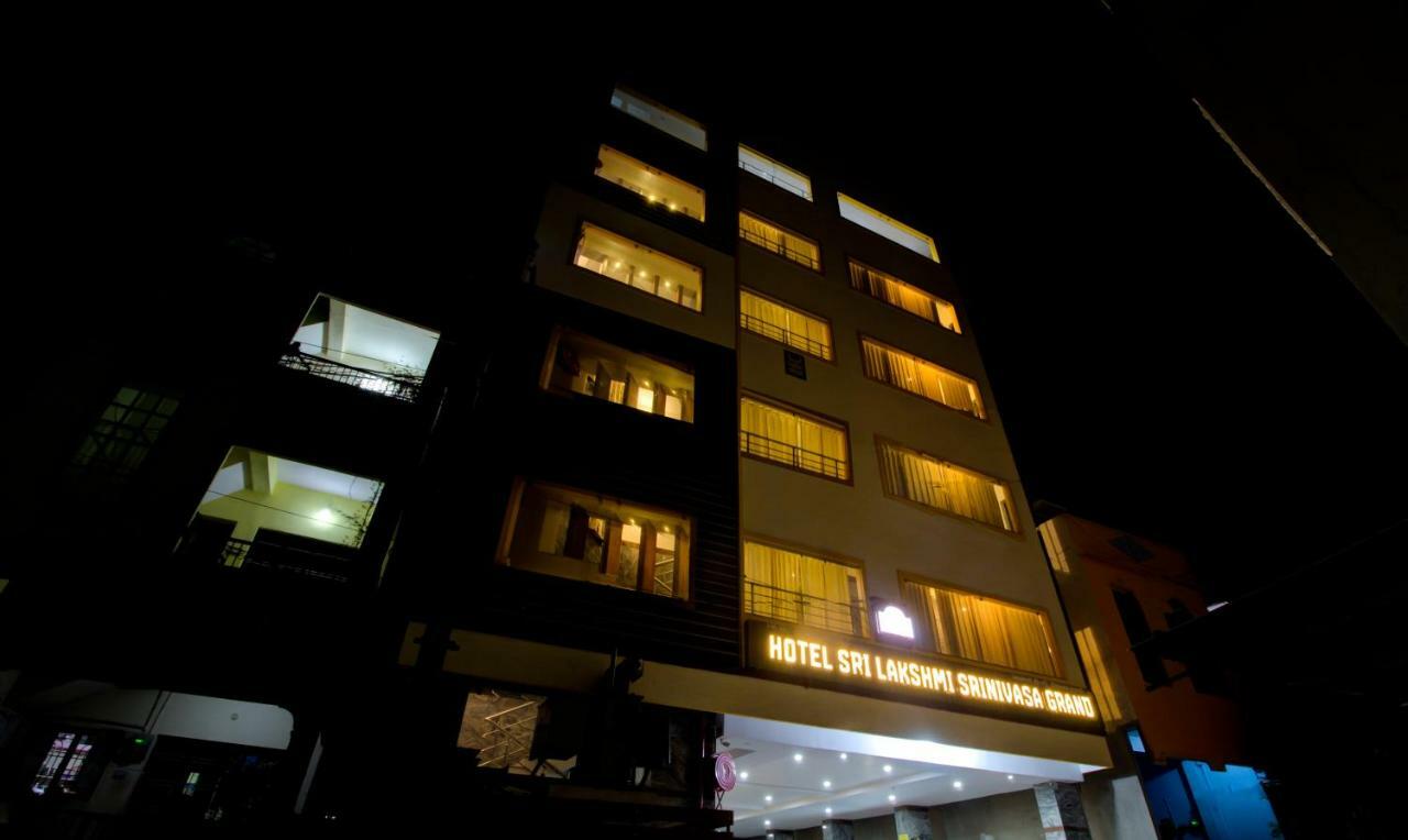 Treebo Trend Sls Grand Hotel Tirupati Exterior photo