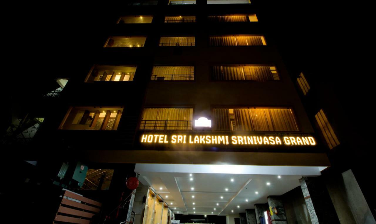 Treebo Sls Grand Hotel Tirupati Exterior photo